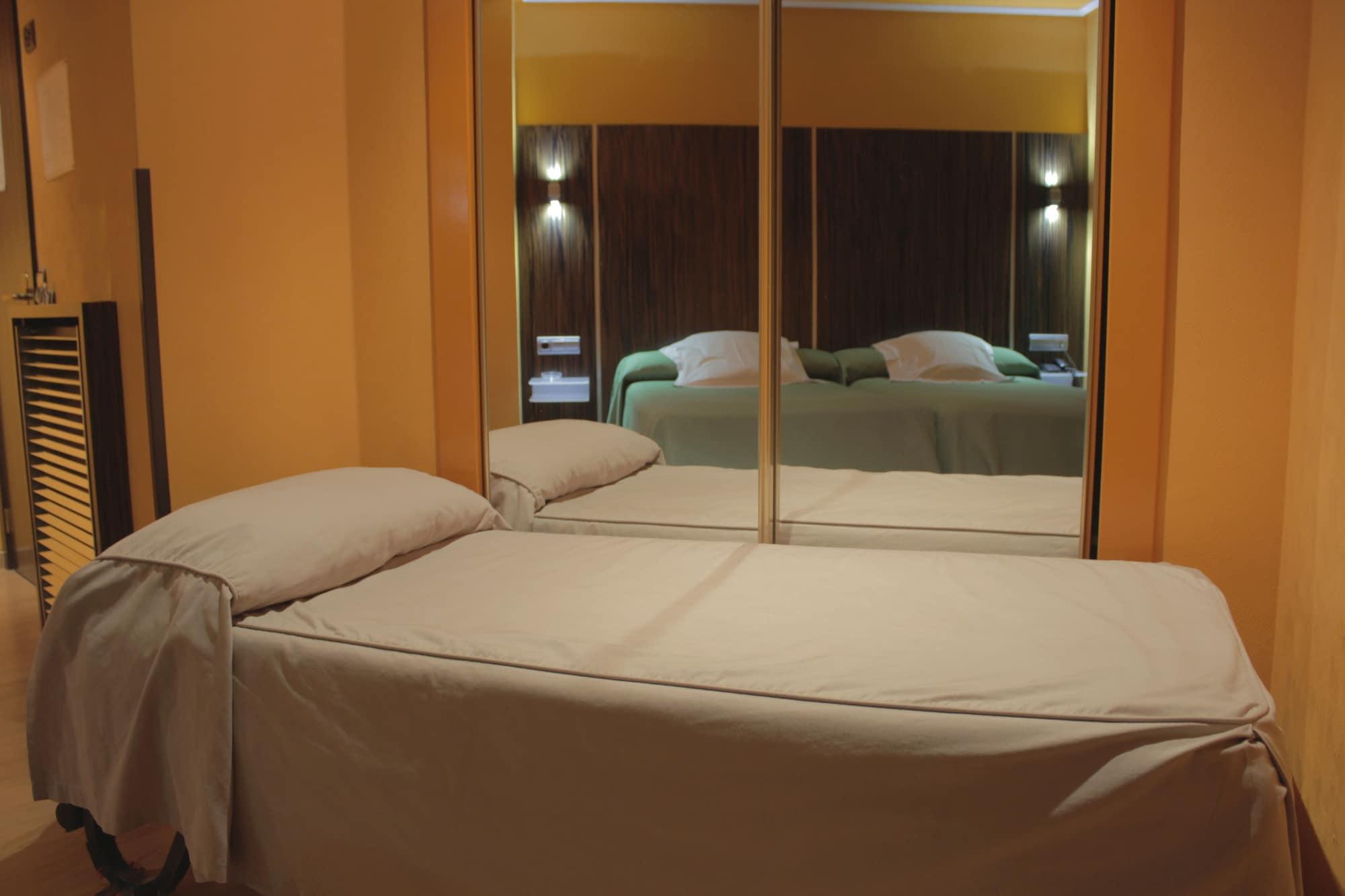 Hotel Gran Via Saragossa Zewnętrze zdjęcie