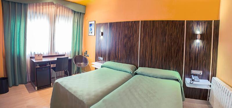 Hotel Gran Via Saragossa Pokój zdjęcie