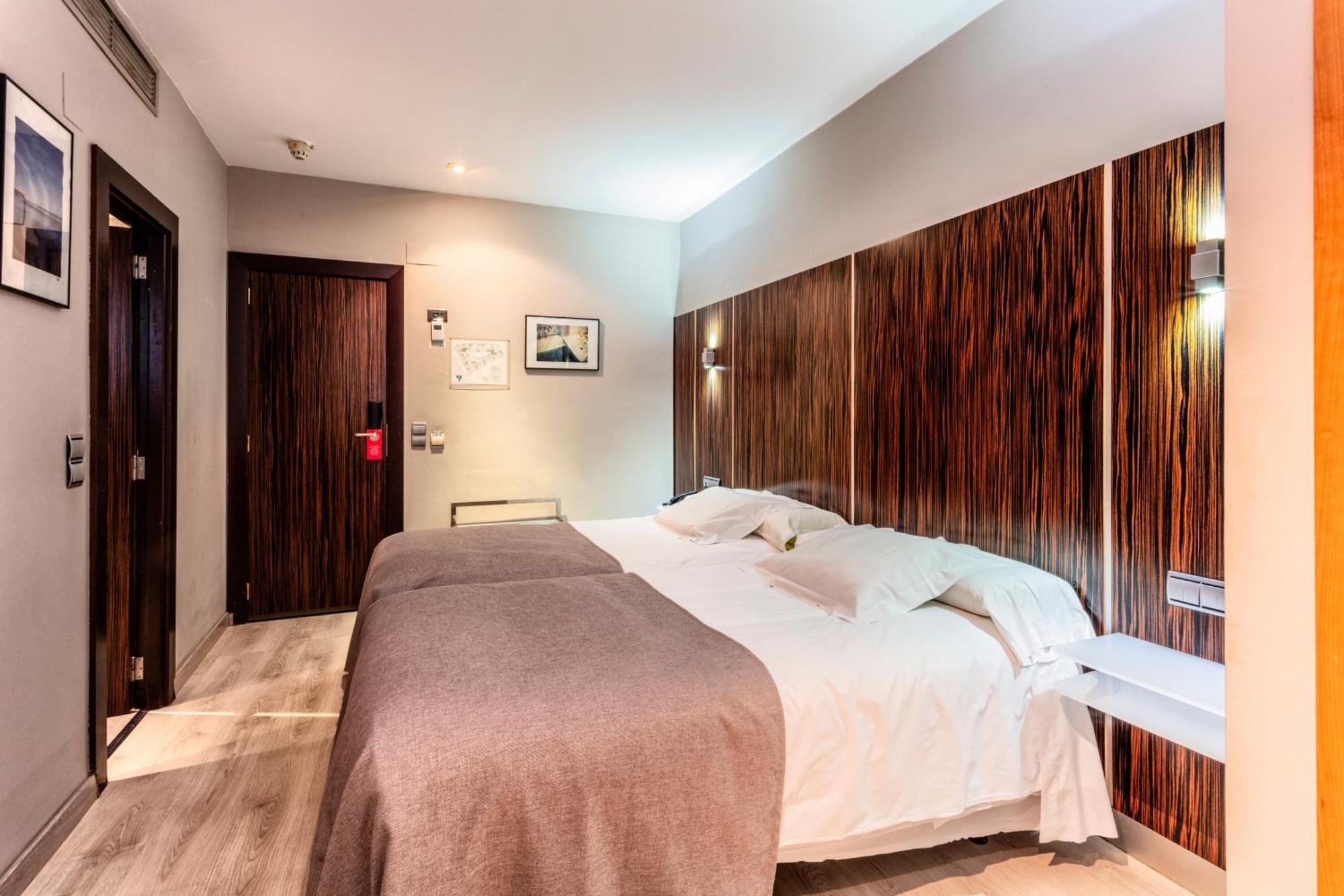 Hotel Gran Via Saragossa Zewnętrze zdjęcie