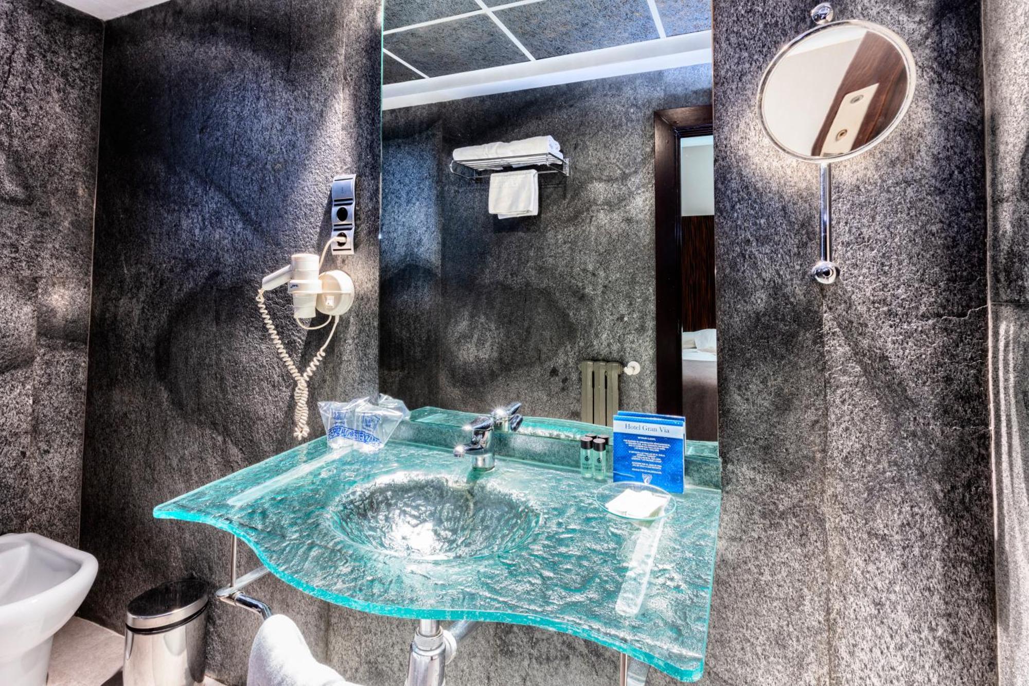 Hotel Gran Via Saragossa Zewnętrze zdjęcie