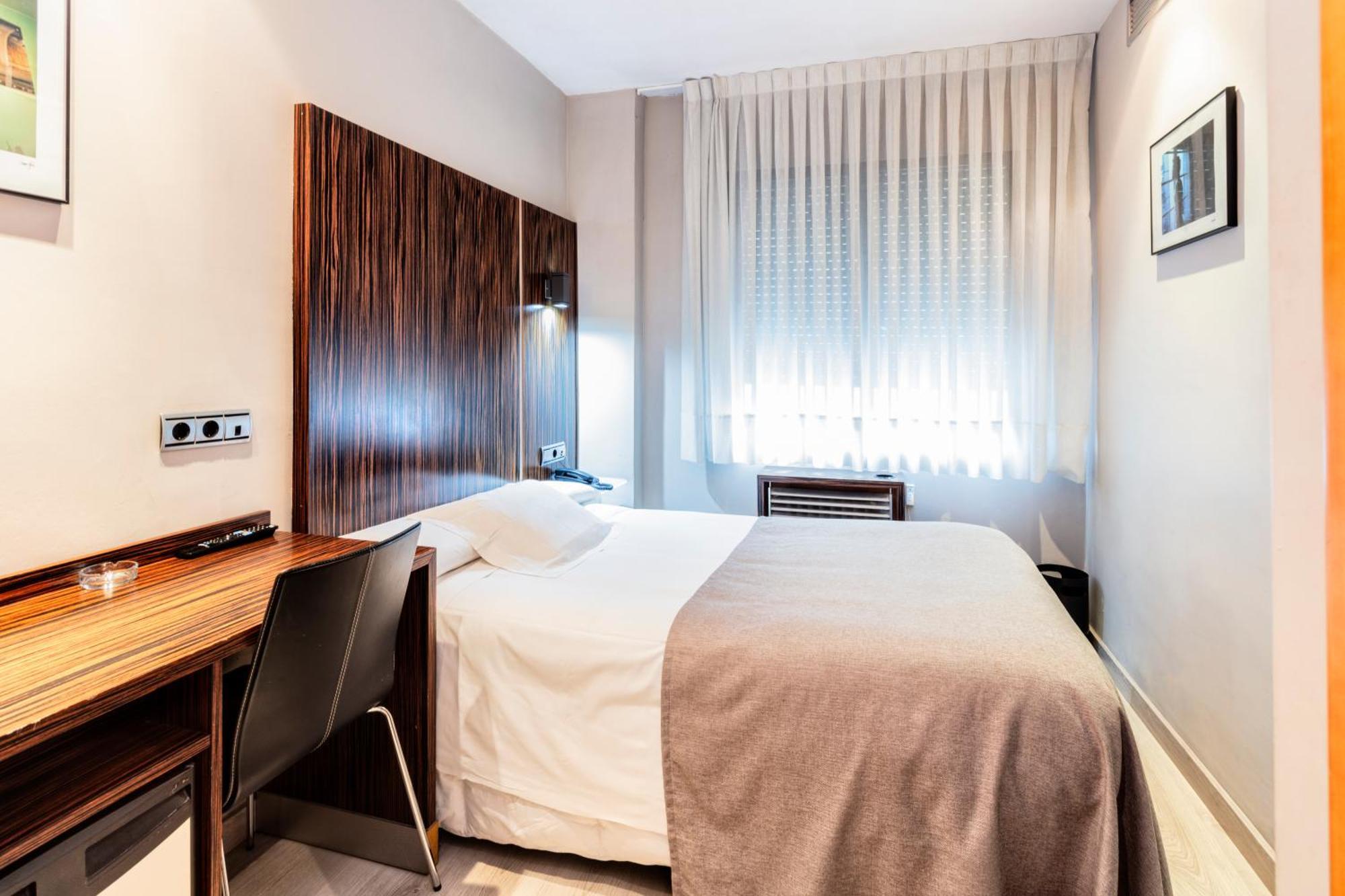 Hotel Gran Via Saragossa Zewnętrze zdjęcie