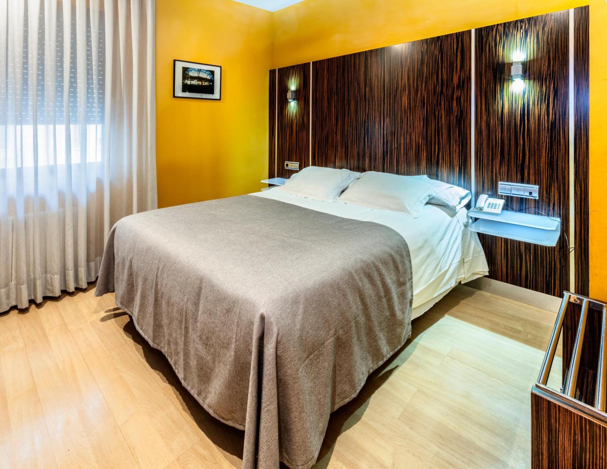 Hotel Gran Via Saragossa Zewnętrze zdjęcie
