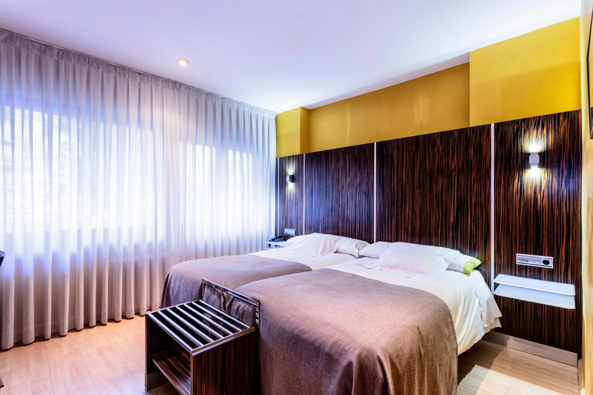 Hotel Gran Via Saragossa Zewnętrze zdjęcie