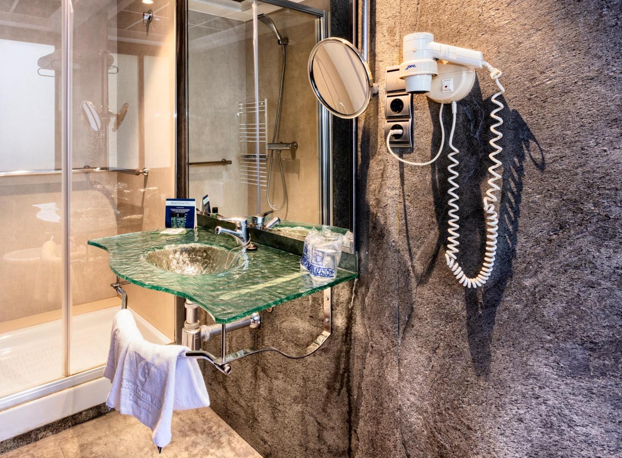 Hotel Gran Via Saragossa Zewnętrze zdjęcie