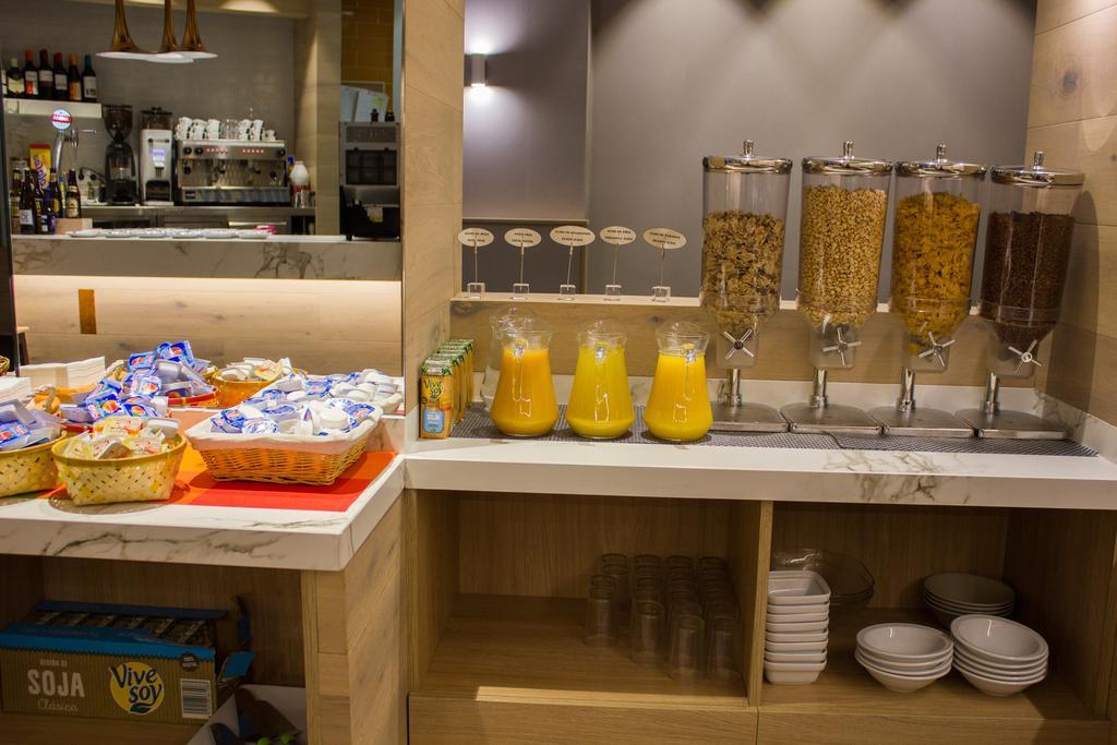 Hotel Gran Via Saragossa Zewnętrze zdjęcie